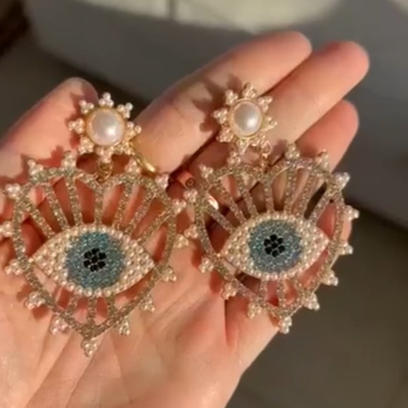 Blue Eyes Crystal Lucky Earrings - Picture 2 of 4